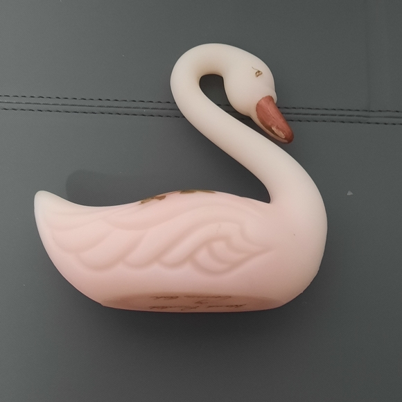 Fenton Glass Satin Rosalene Pink Swan Figurine Hand Painted Artist Signed - Picture 16 of 16